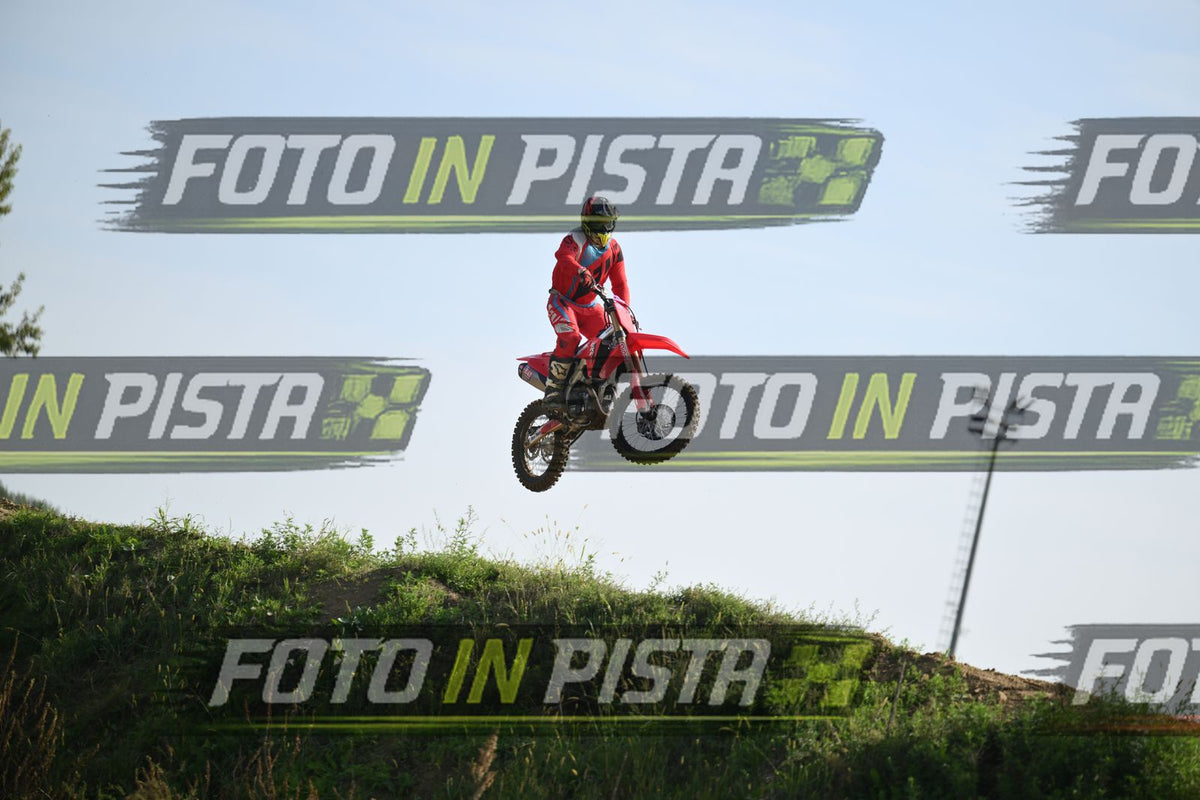 CRF ALL RED - YELLOW ORANGE BLACK HELMET · DSH_2707
