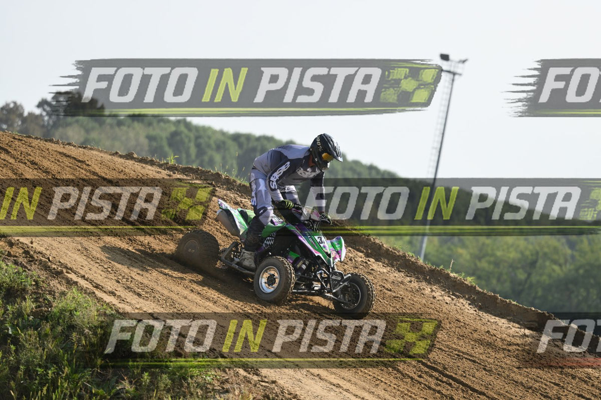 QUAD 37 · DSH_2827