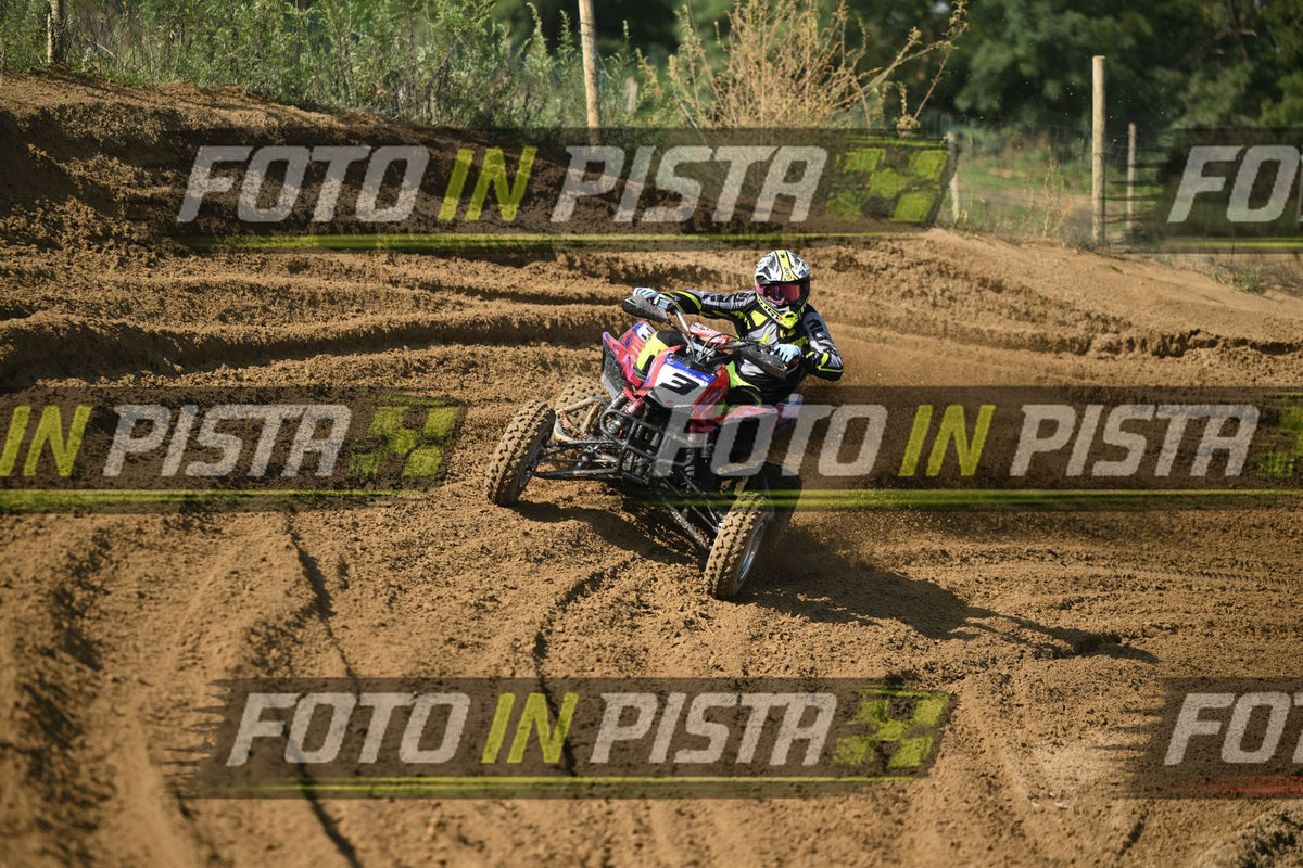 QUAD 3 · DSH_2868