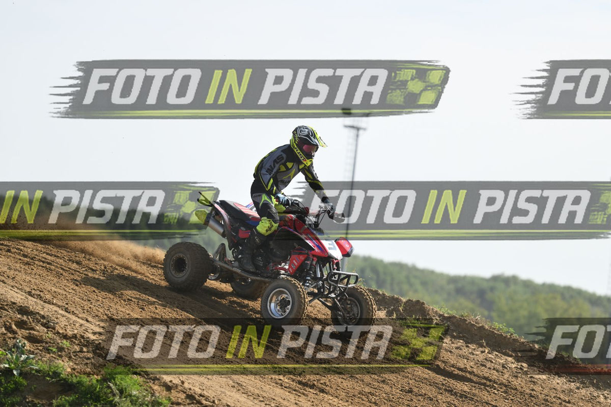 QUAD 3 · DSH_2924