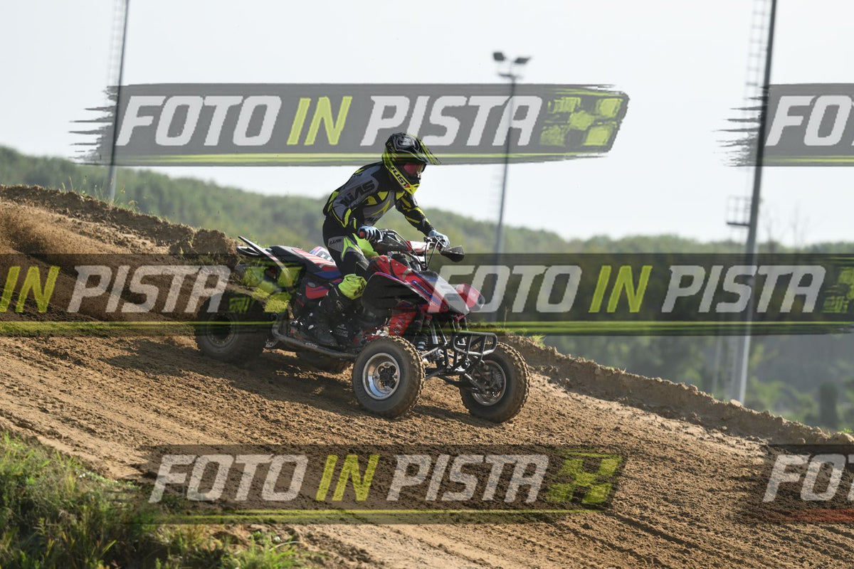 QUAD 3 · DSH_2926