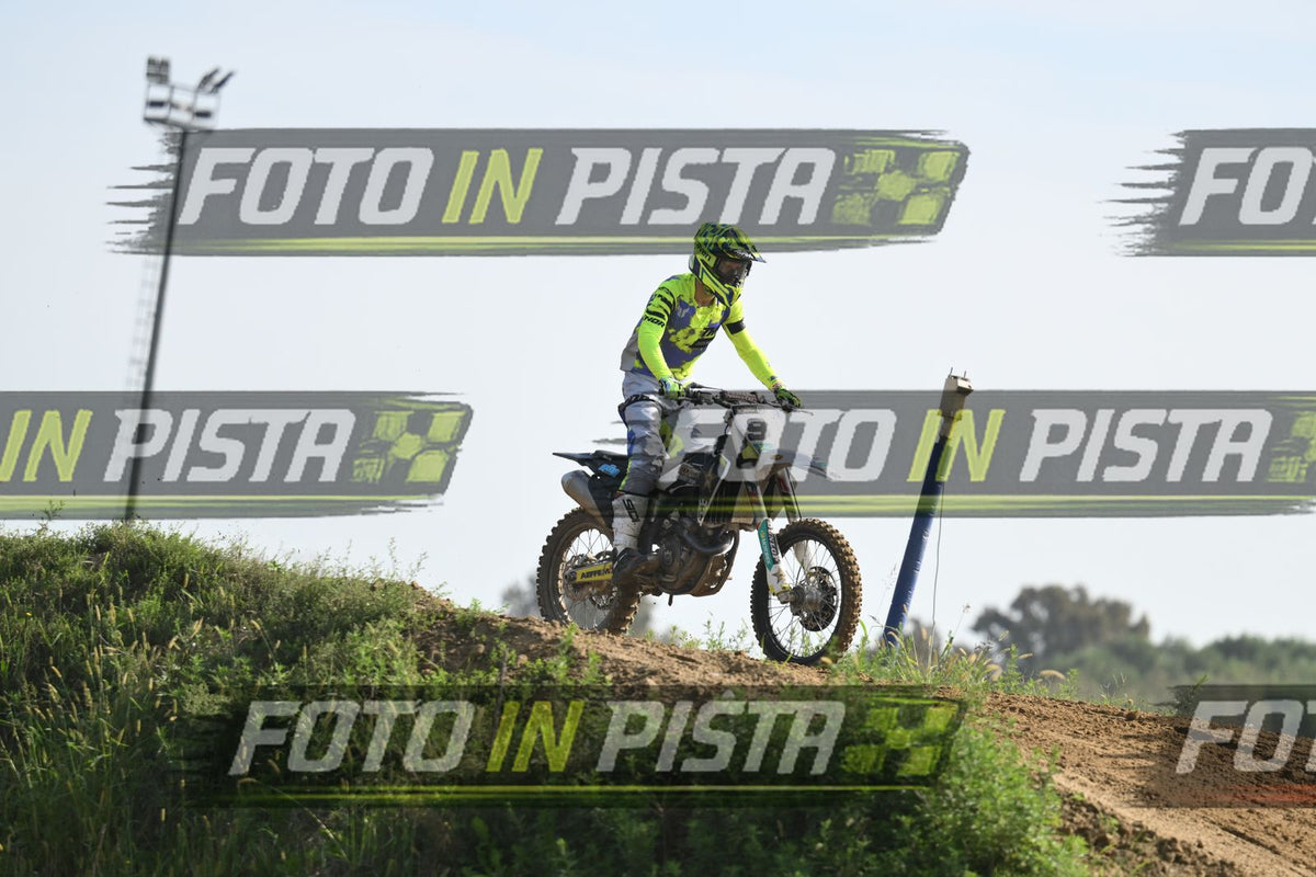 94 · DSH_2935
