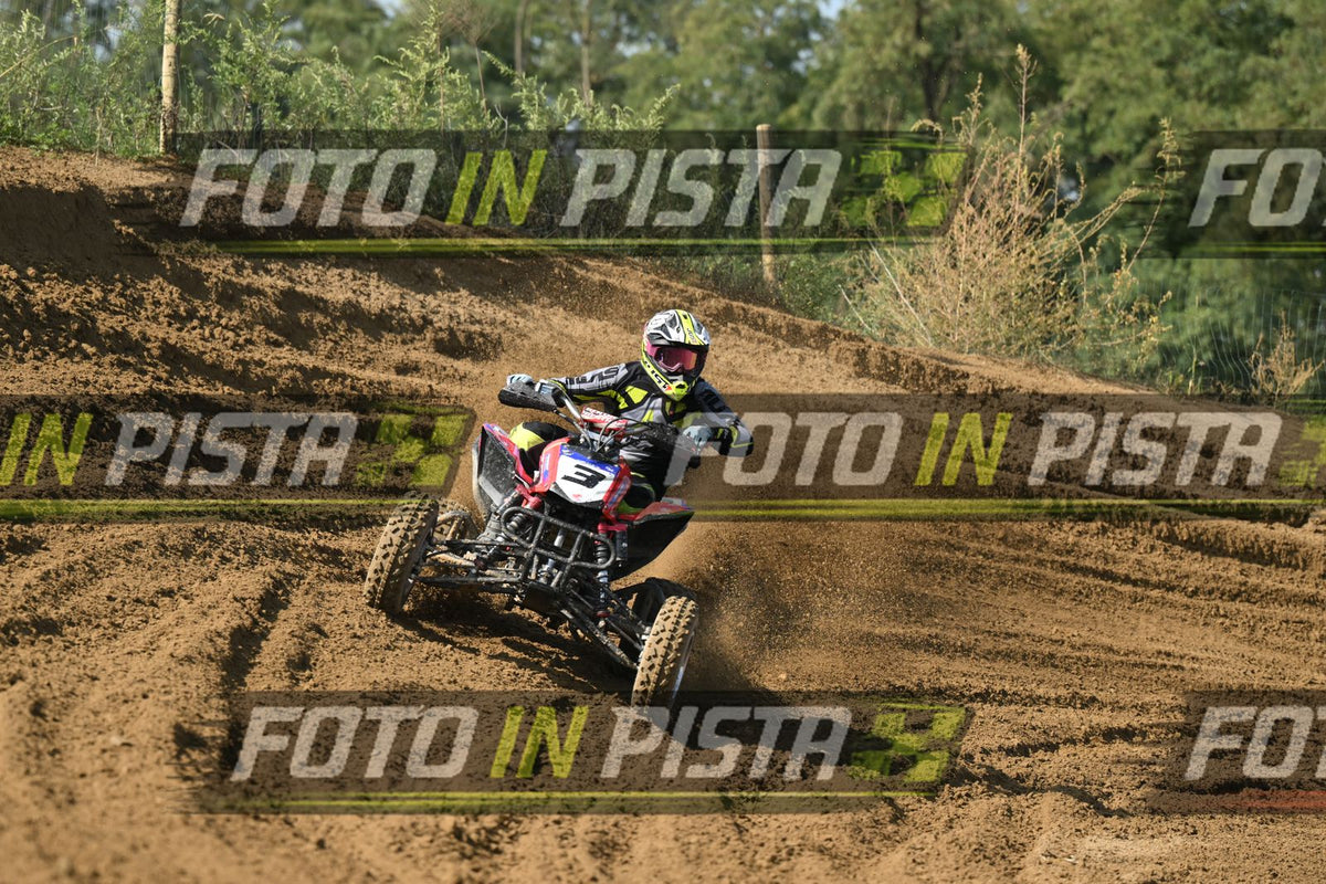 QUAD 3 · DSH_3009