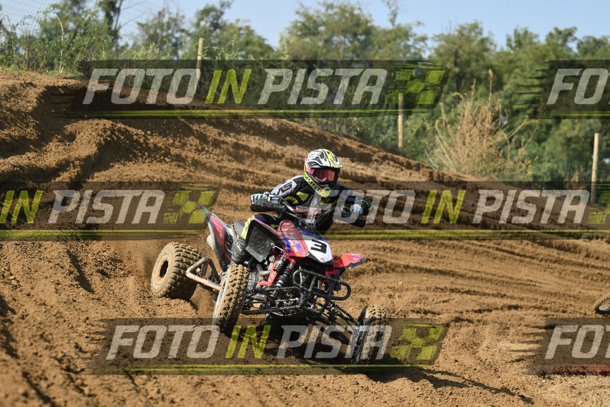 QUAD 3 · DSH_3017