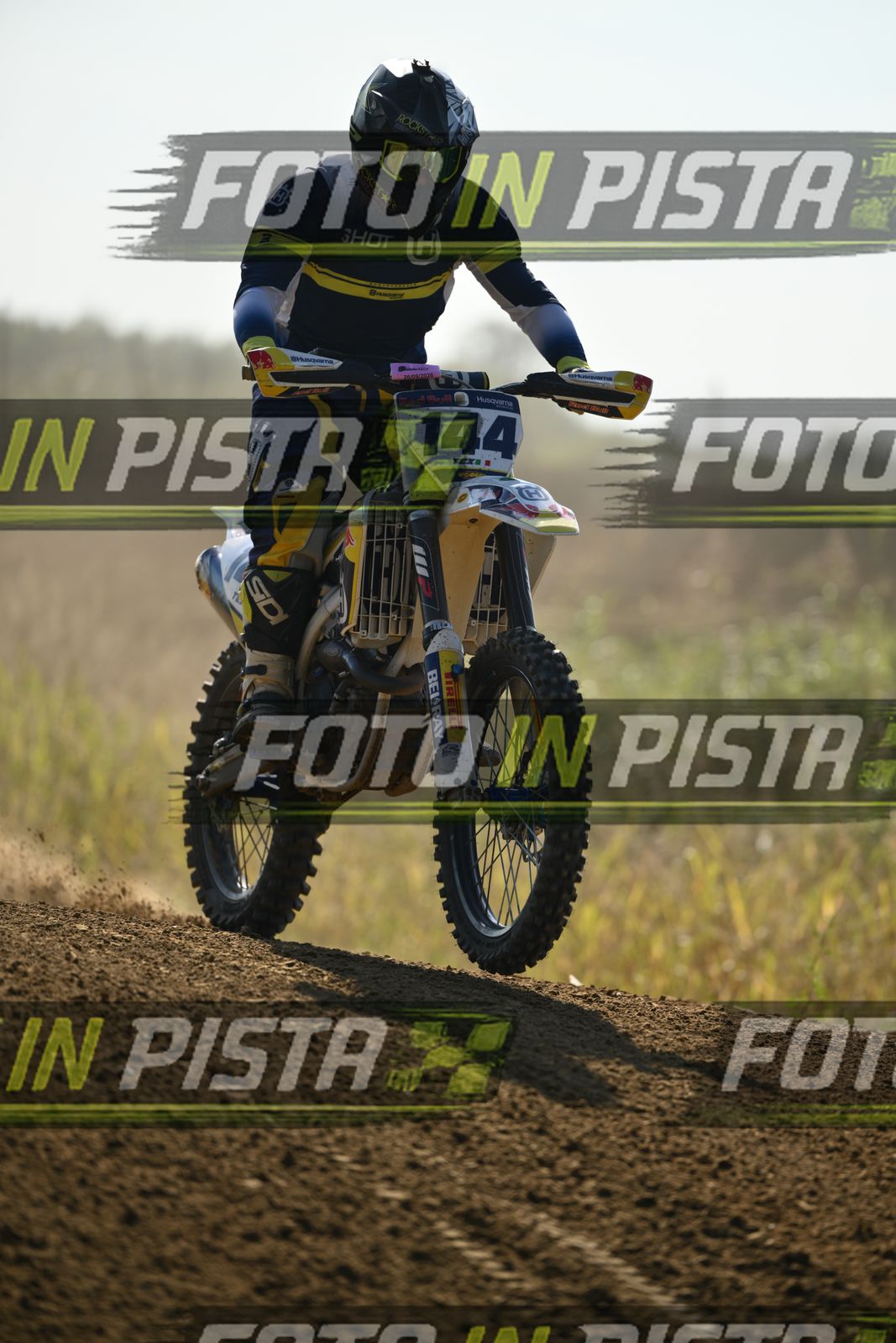 144 · DSH_3040