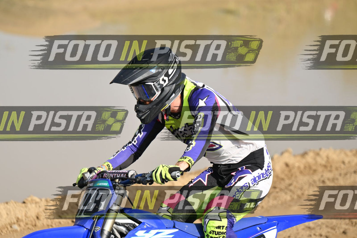 918 · DSH_3093