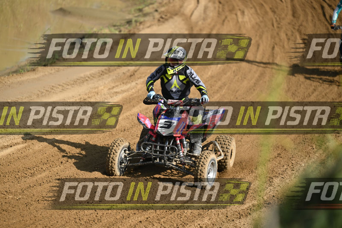 QUAD 3 · DSH_3104
