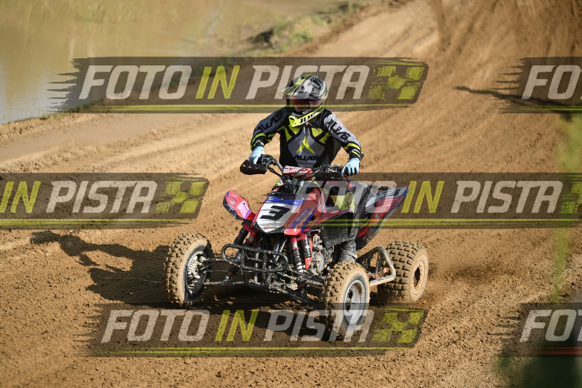 QUAD 3 · DSH_3106