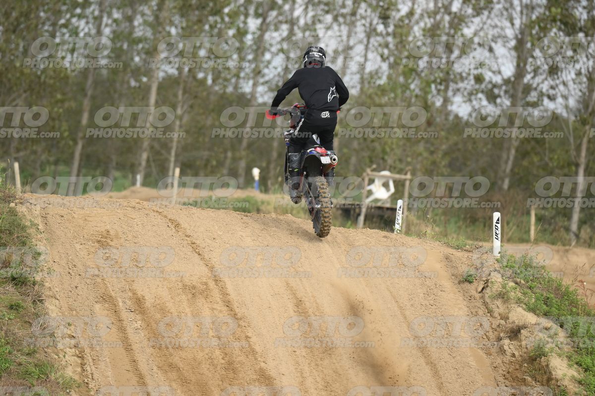 0 - BETA ALL BLACK · DSH_3139