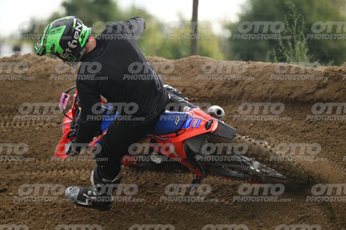0 - BETA GREEN HELMET · DSH_3173