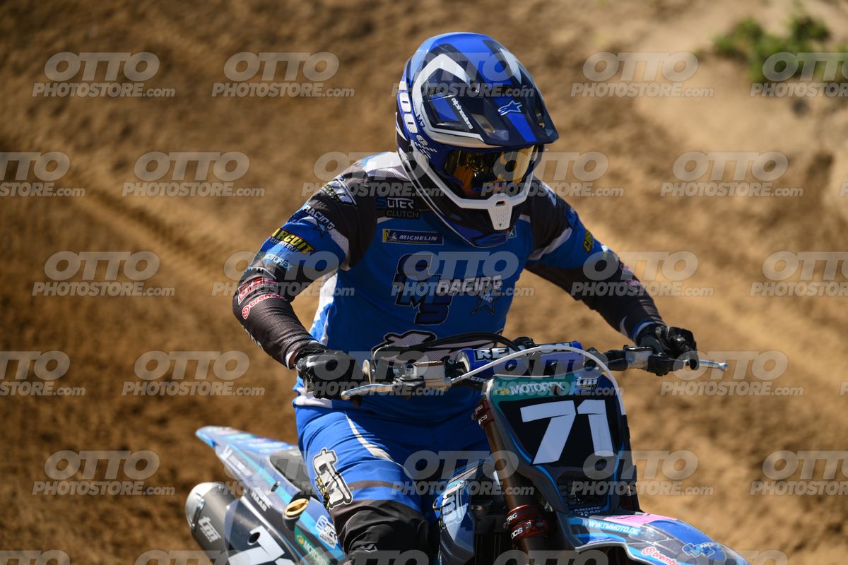 71 · DSH_3191