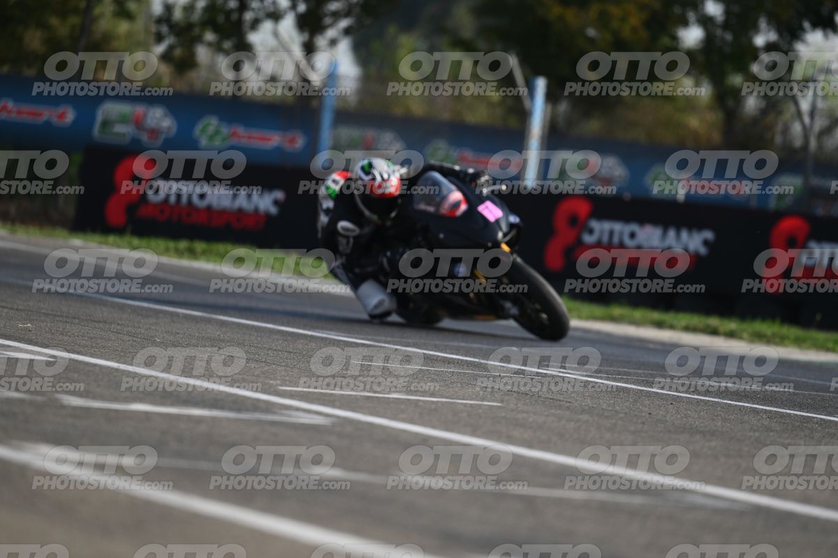 SUPERMOTO 68 · DSH_3368