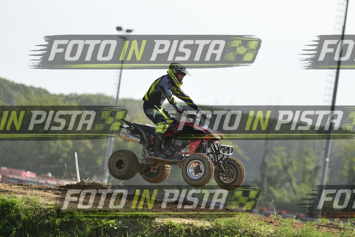 QUAD 3 · DSH_3374