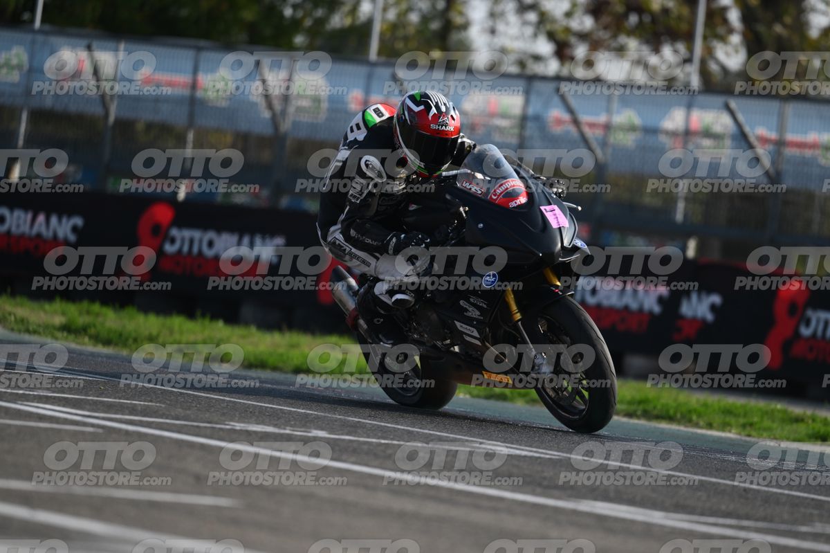 SUPERMOTO 68 · DSH_3375