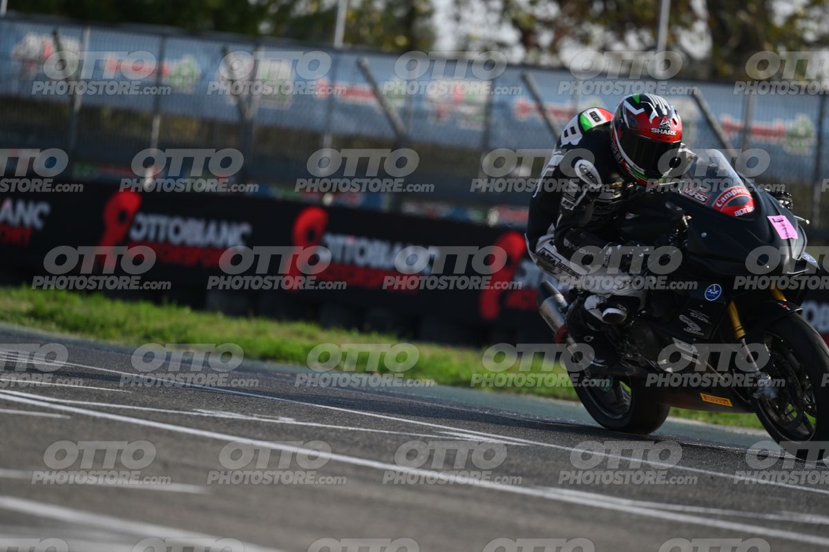 SUPERMOTO 68 · DSH_3376