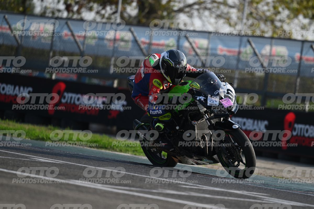 SUPERMOTO 10 · DSH_3380