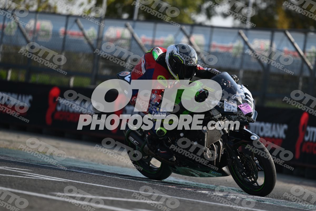 SUPERMOTO 10 · DSH_3382