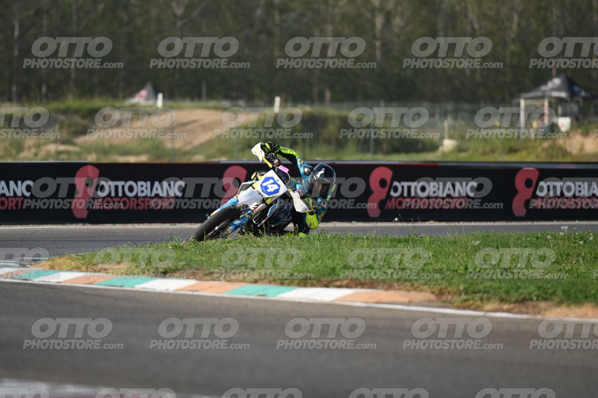 SUPERMOTO 14 · DSH_3387