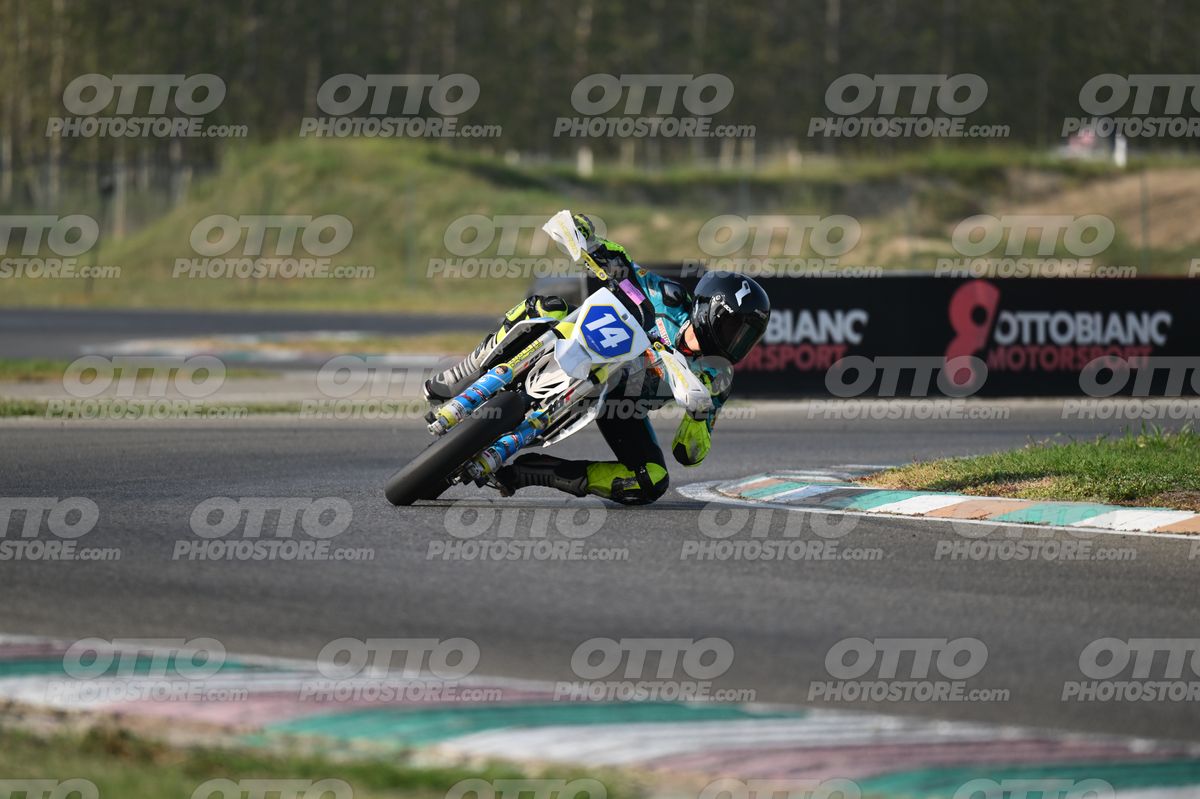 SUPERMOTO 14 · DSH_3393
