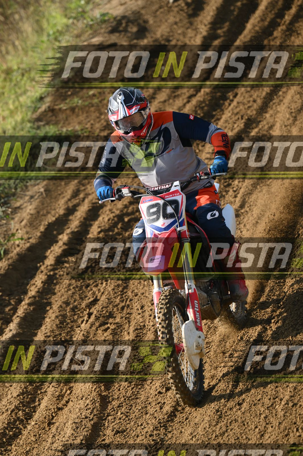 90 · DSH_3394