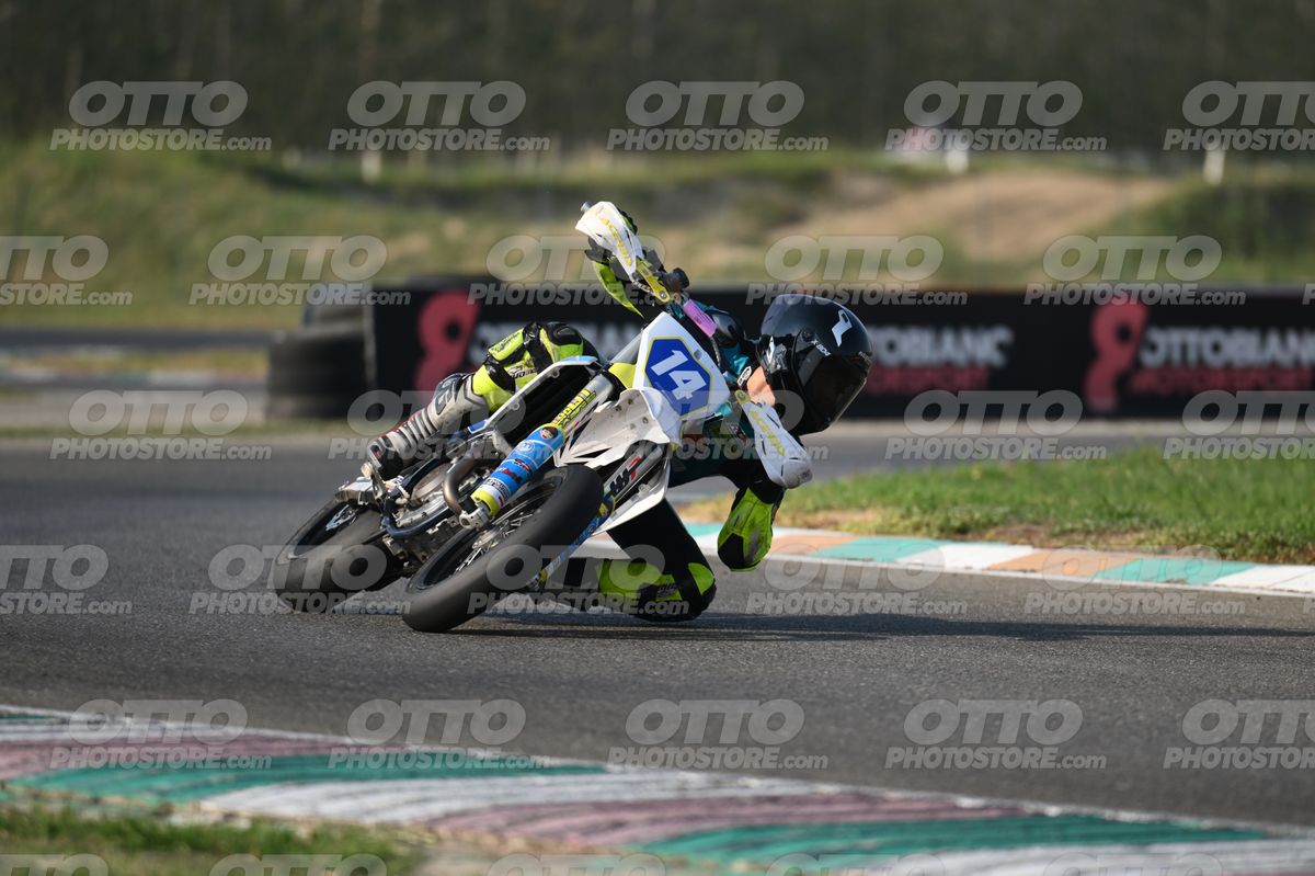 SUPERMOTO 14 · DSH_3398
