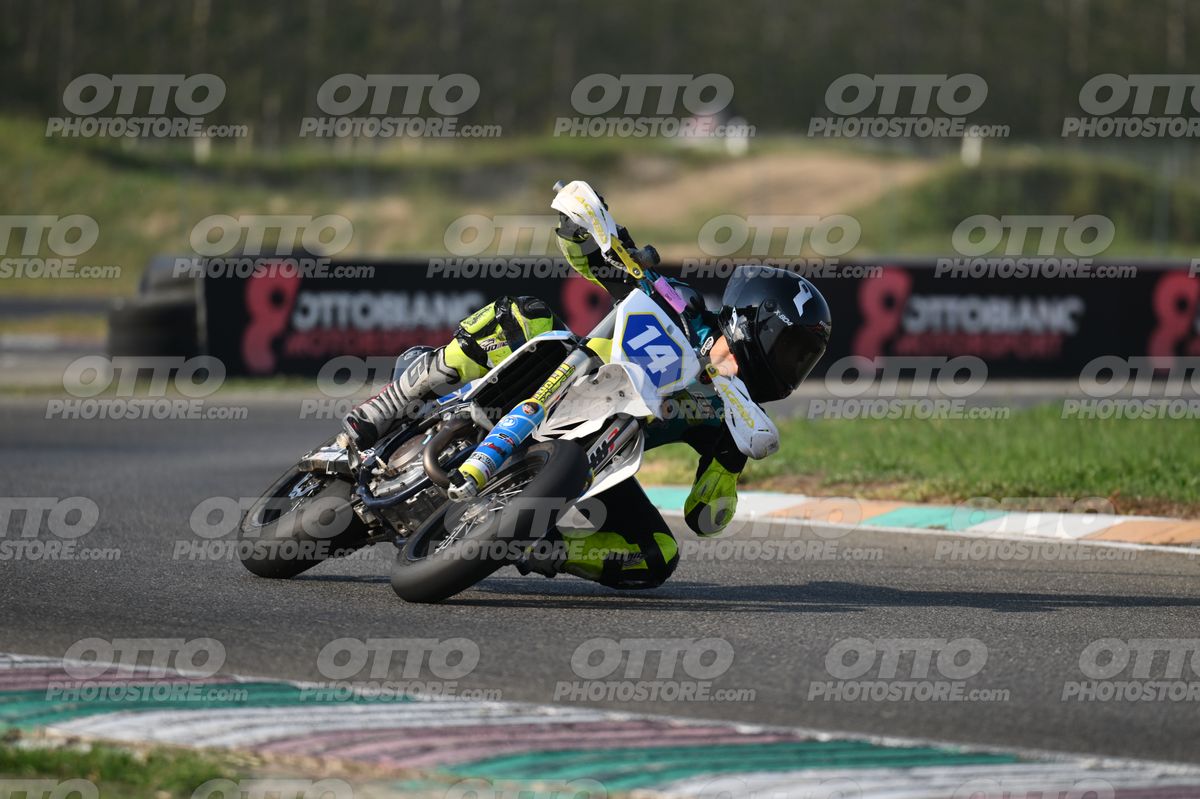 SUPERMOTO 14 · DSH_3399