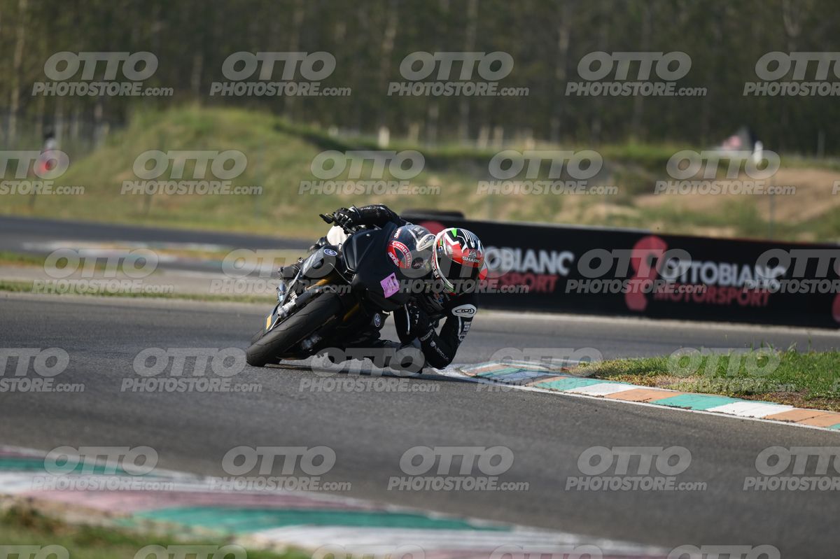 SUPERMOTO 68 · DSH_3407