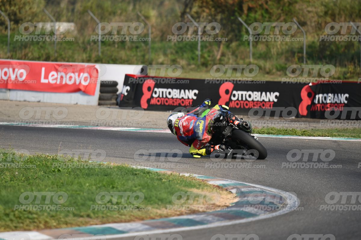 SUPERMOTO 10 · DSH_3429