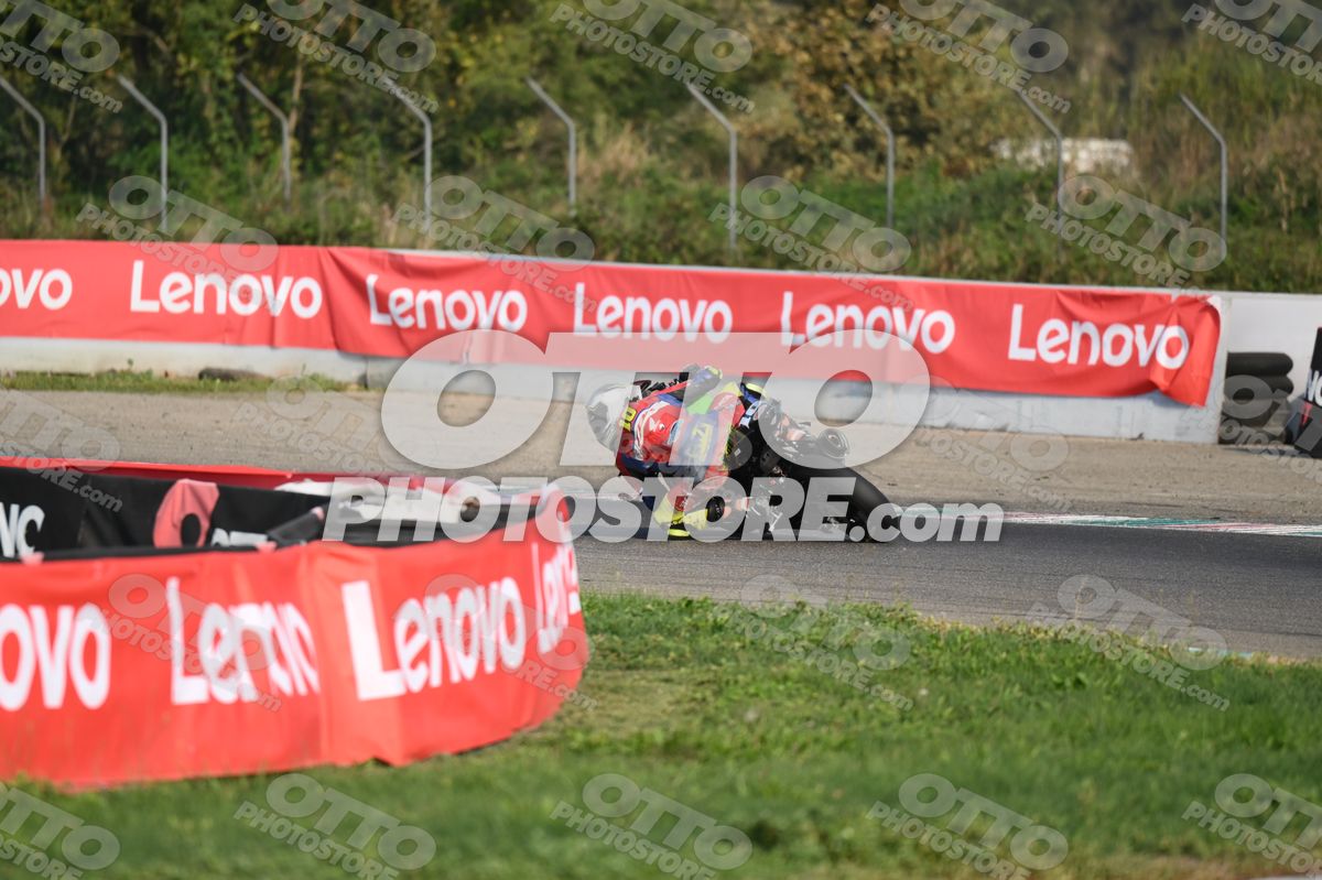SUPERMOTO 10 · DSH_3434