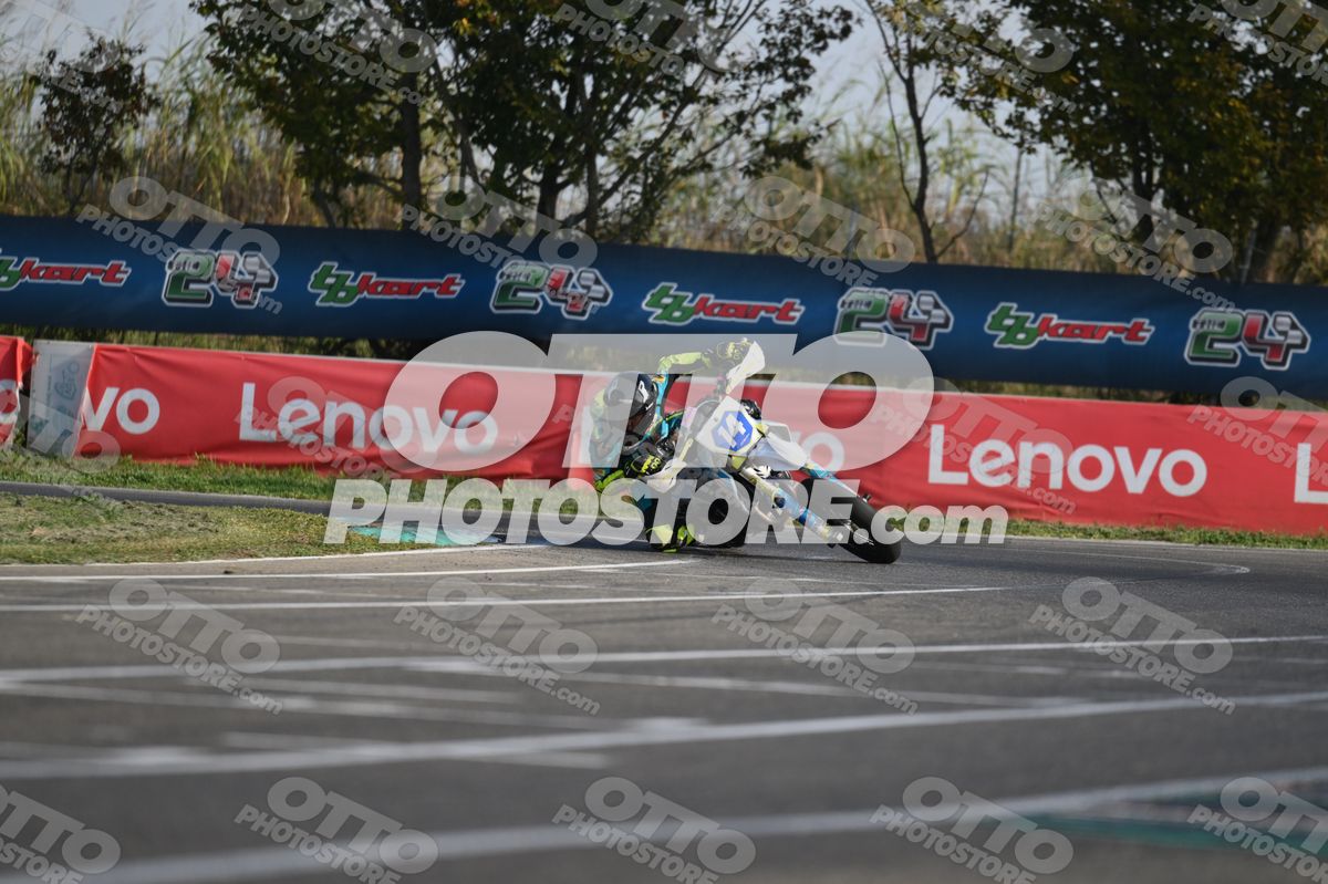 SUPERMOTO 14 · DSH_3435