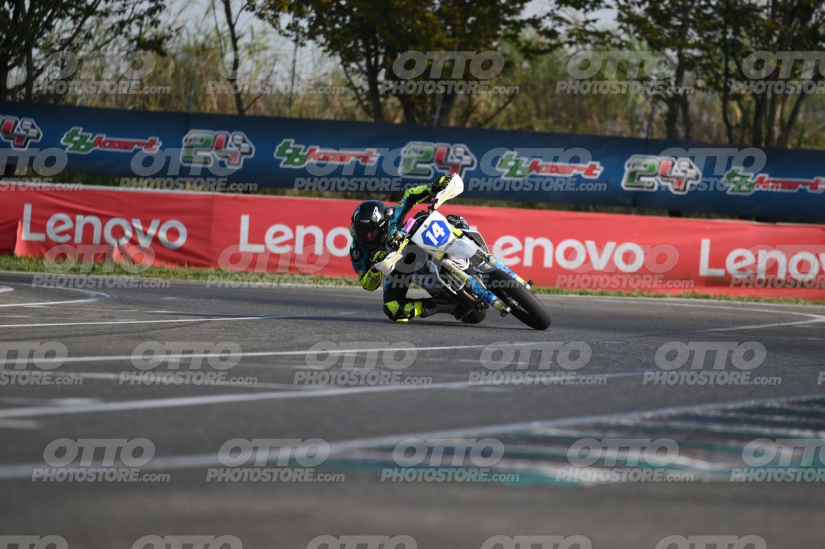 SUPERMOTO 14 · DSH_3437