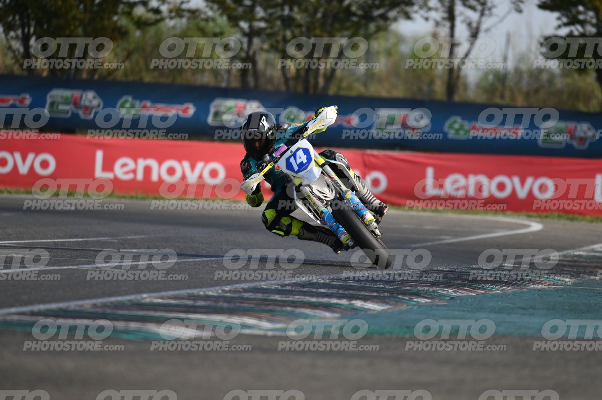 SUPERMOTO 14 · DSH_3445