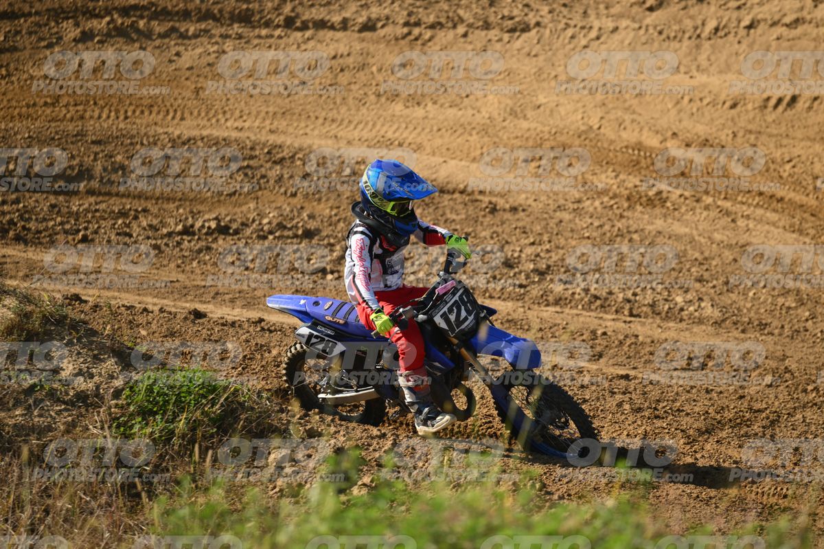 128 · DSH_3459