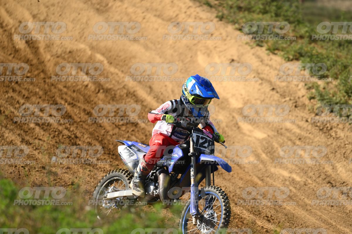 128 · DSH_3469