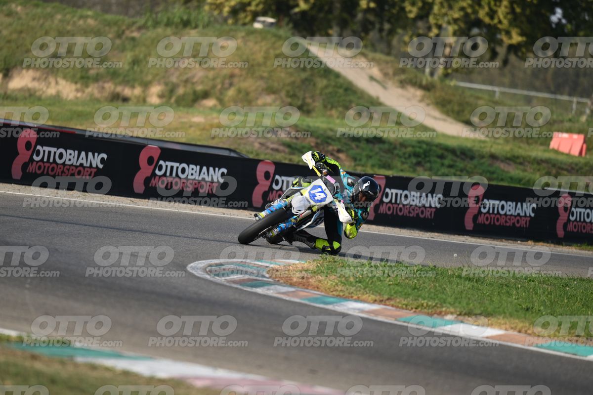 SUPERMOTO 14 · DSH_3472