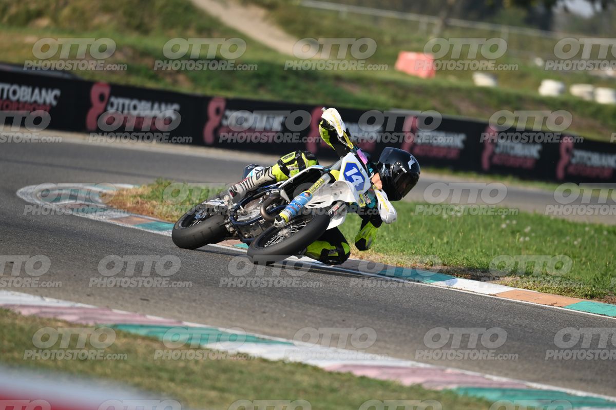 SUPERMOTO 14 · DSH_3483