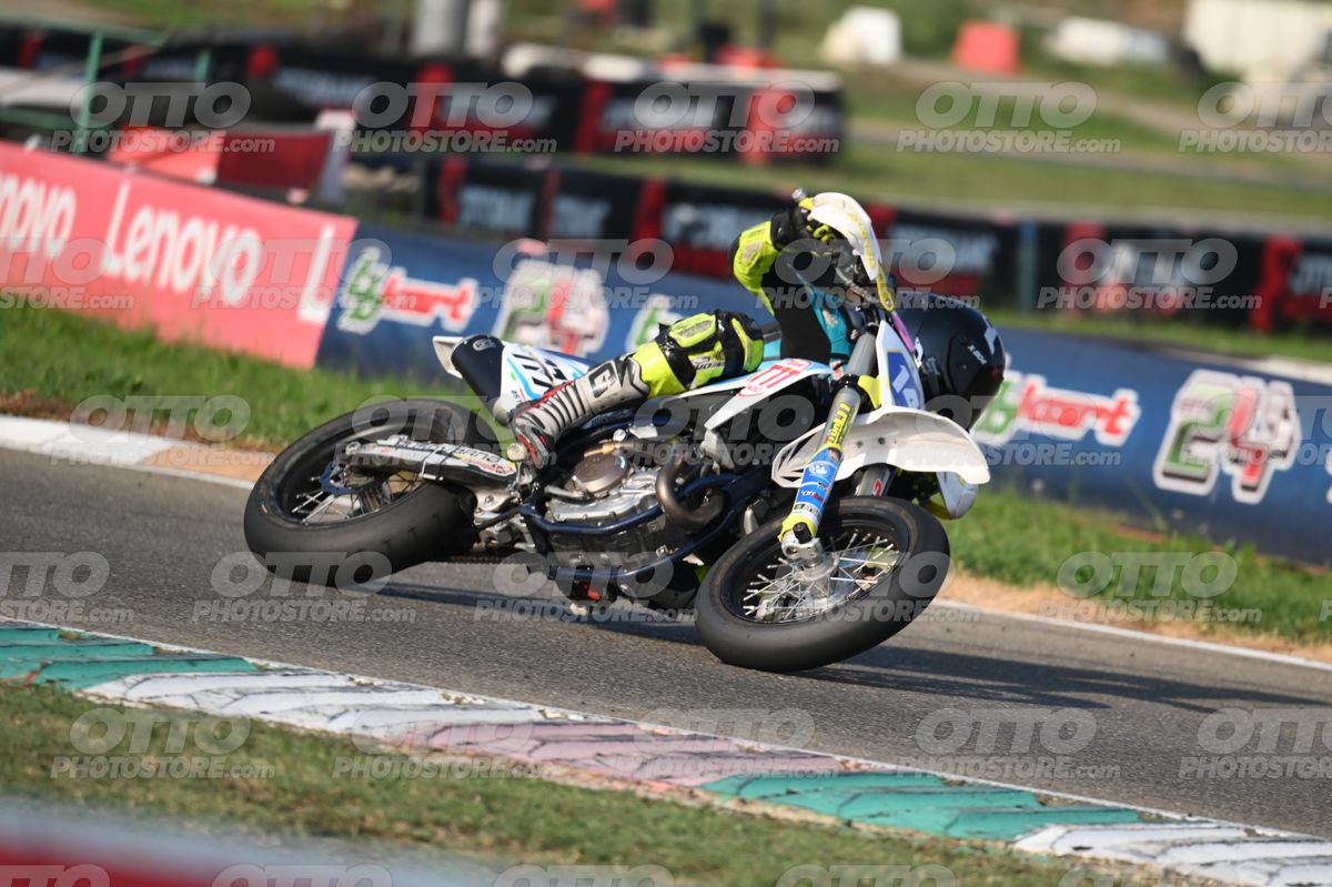 SUPERMOTO 14 · DSH_3488