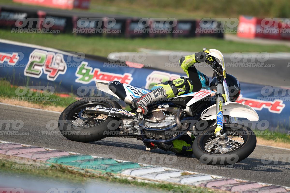 SUPERMOTO 14 · DSH_3490