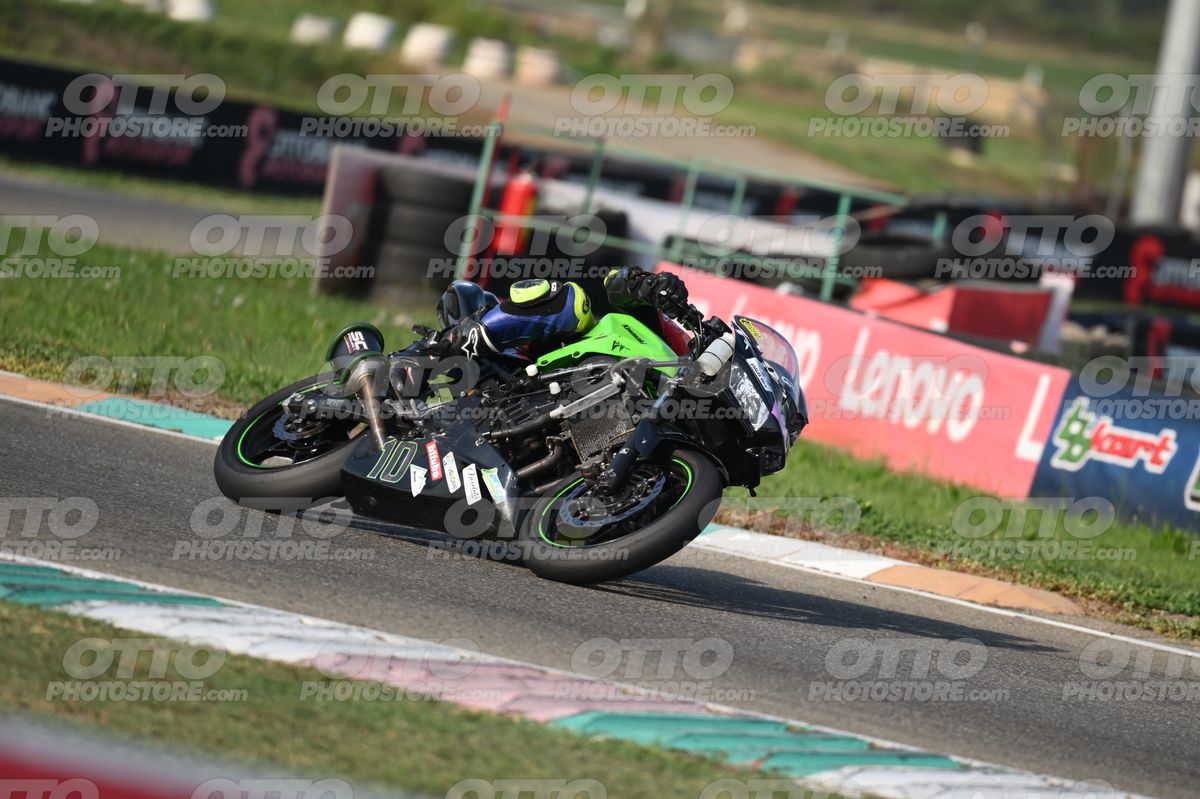 SUPERMOTO 10 · DSH_3499