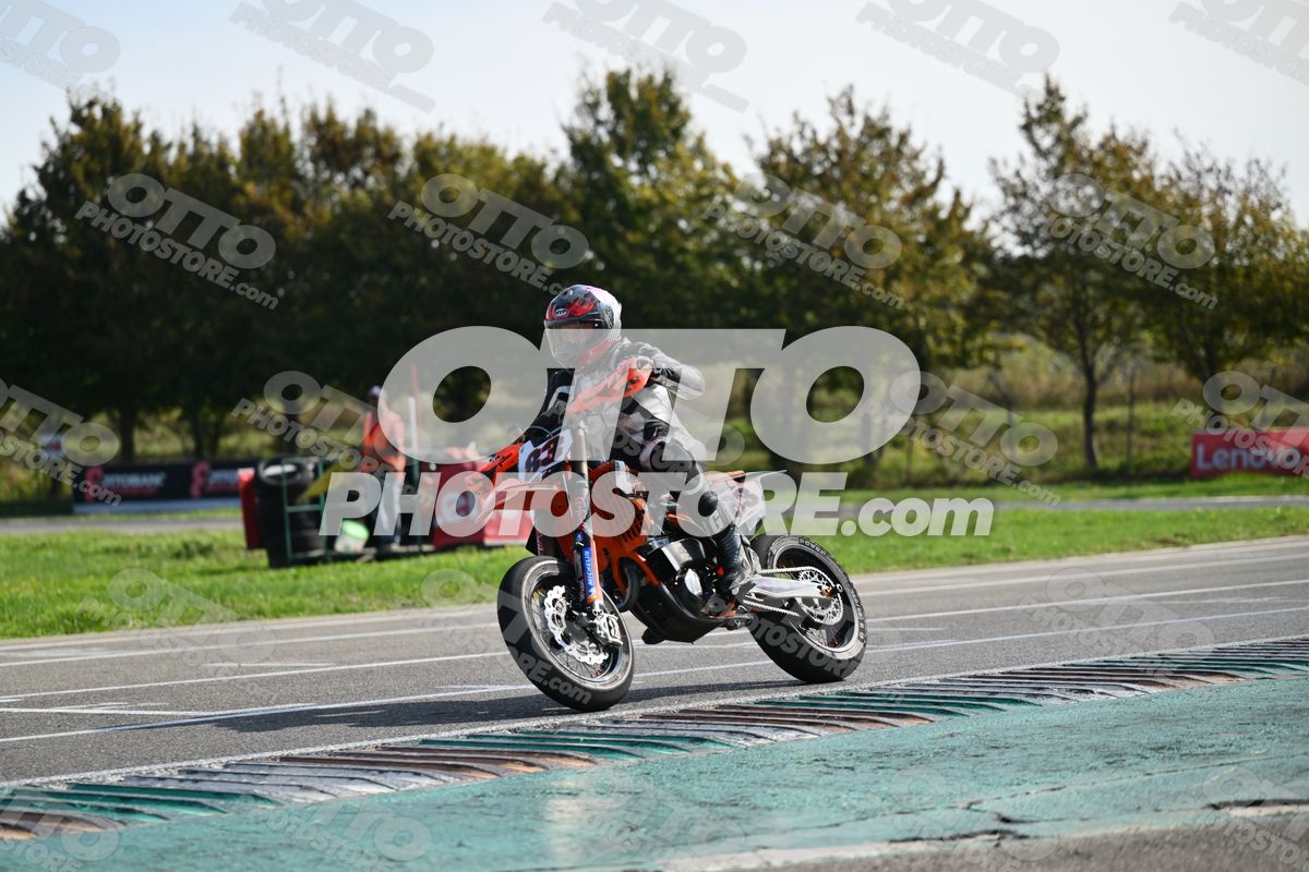 SUPERMOTO 83 · DSH_3513