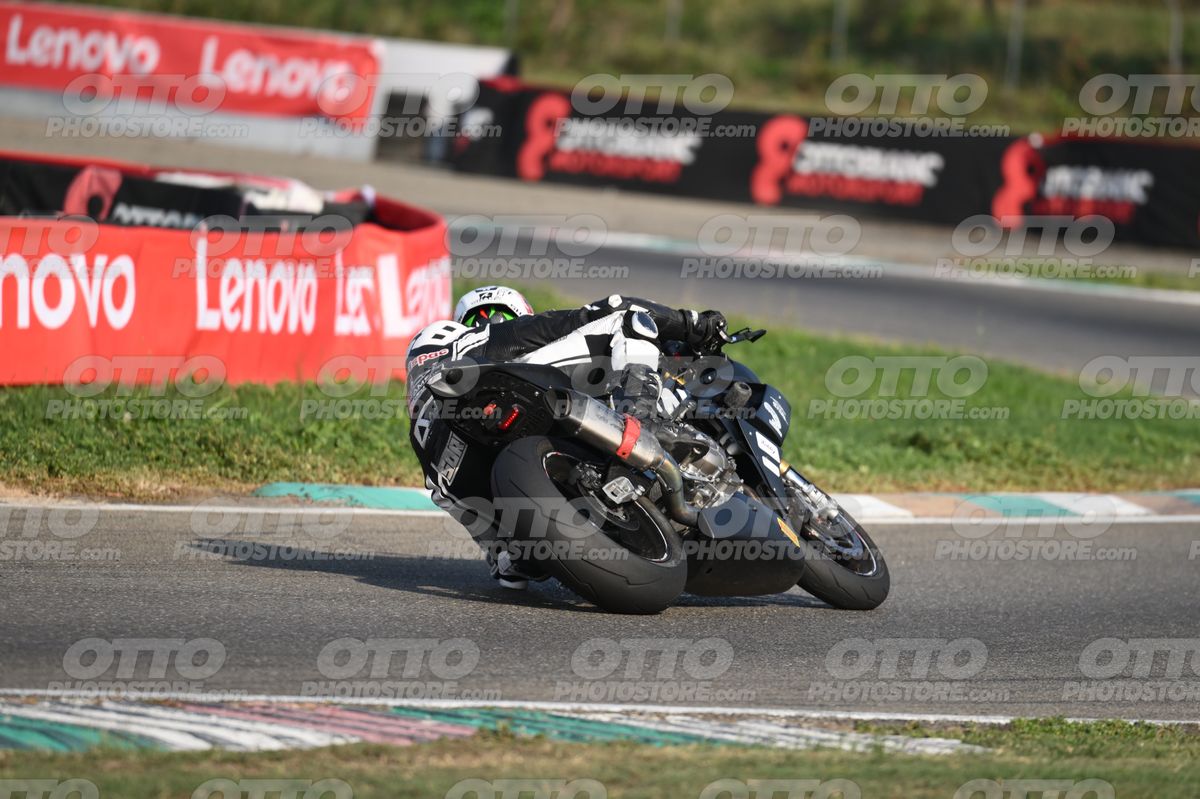 SUPERMOTO 68 · DSH_3514