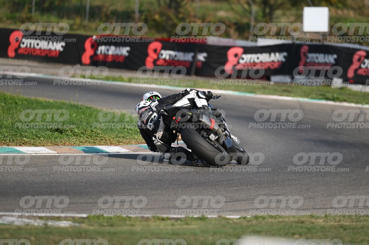 SUPERMOTO 68 · DSH_3515