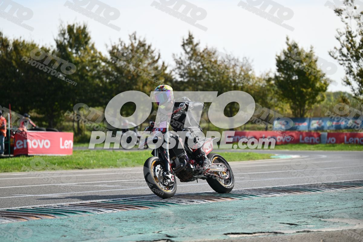 SUPERMOTO 33 · DSH_3518