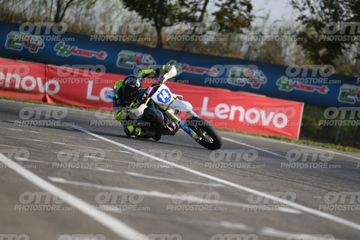 SUPERMOTO 14 · DSH_3524