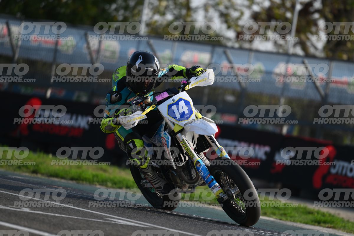 SUPERMOTO 14 · DSH_3536