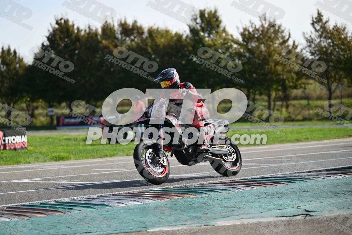 SUPERMOTO 117 · DSH_3538