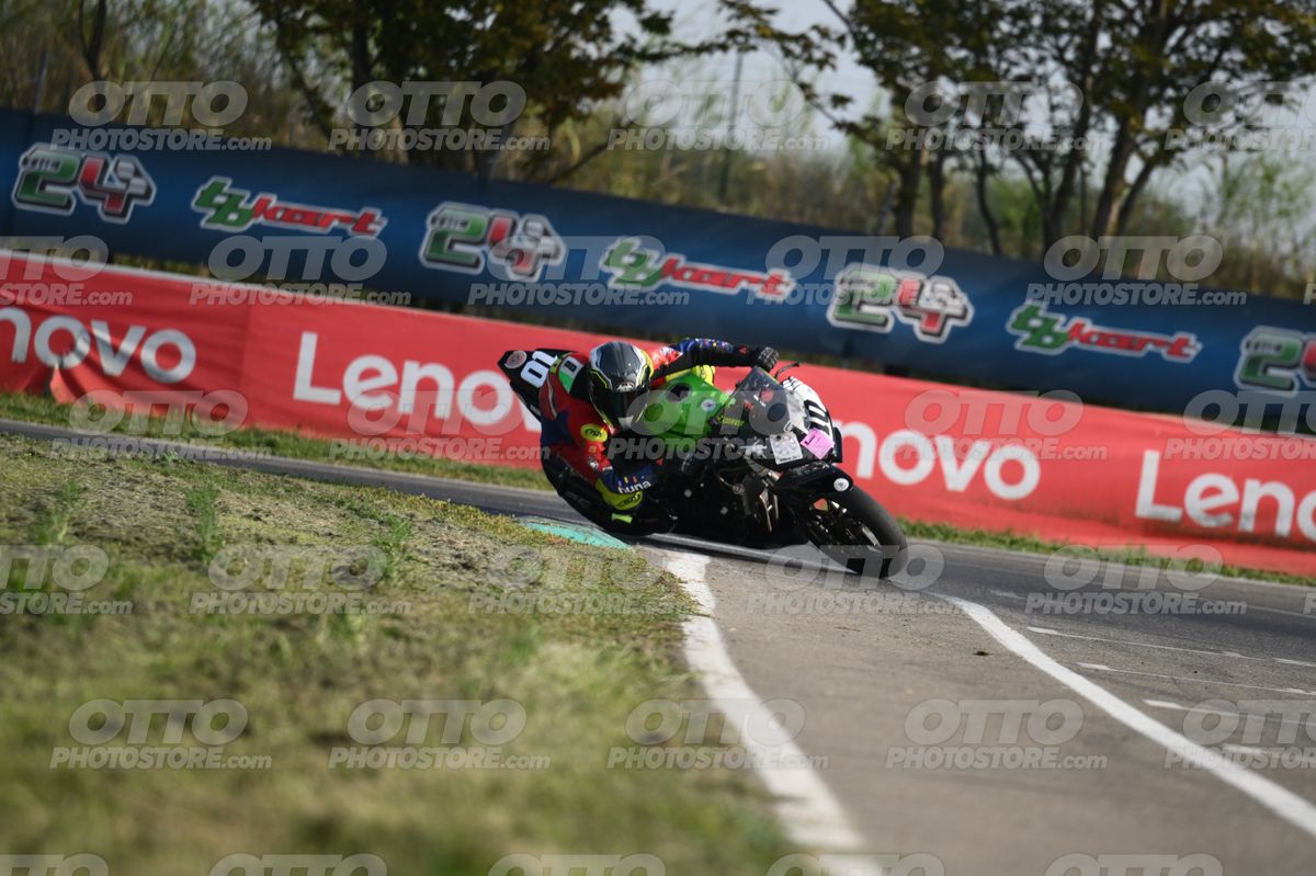 SUPERMOTO 10 · DSH_3542
