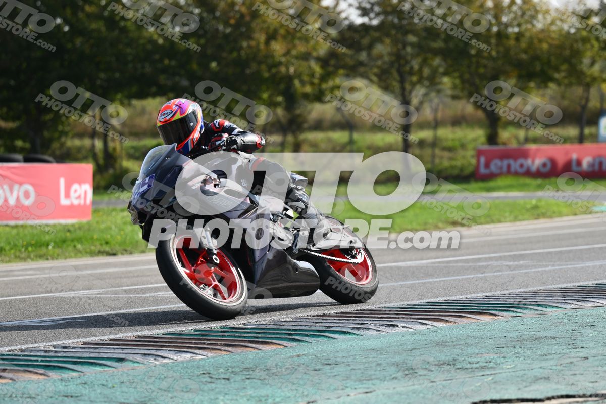 SUPERMOTO APRILIA - 24 · DSH_3562