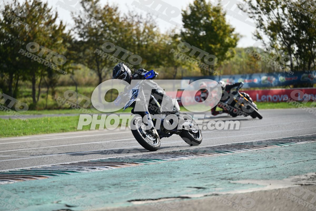 SUPERMOTO 125 · DSH_3568