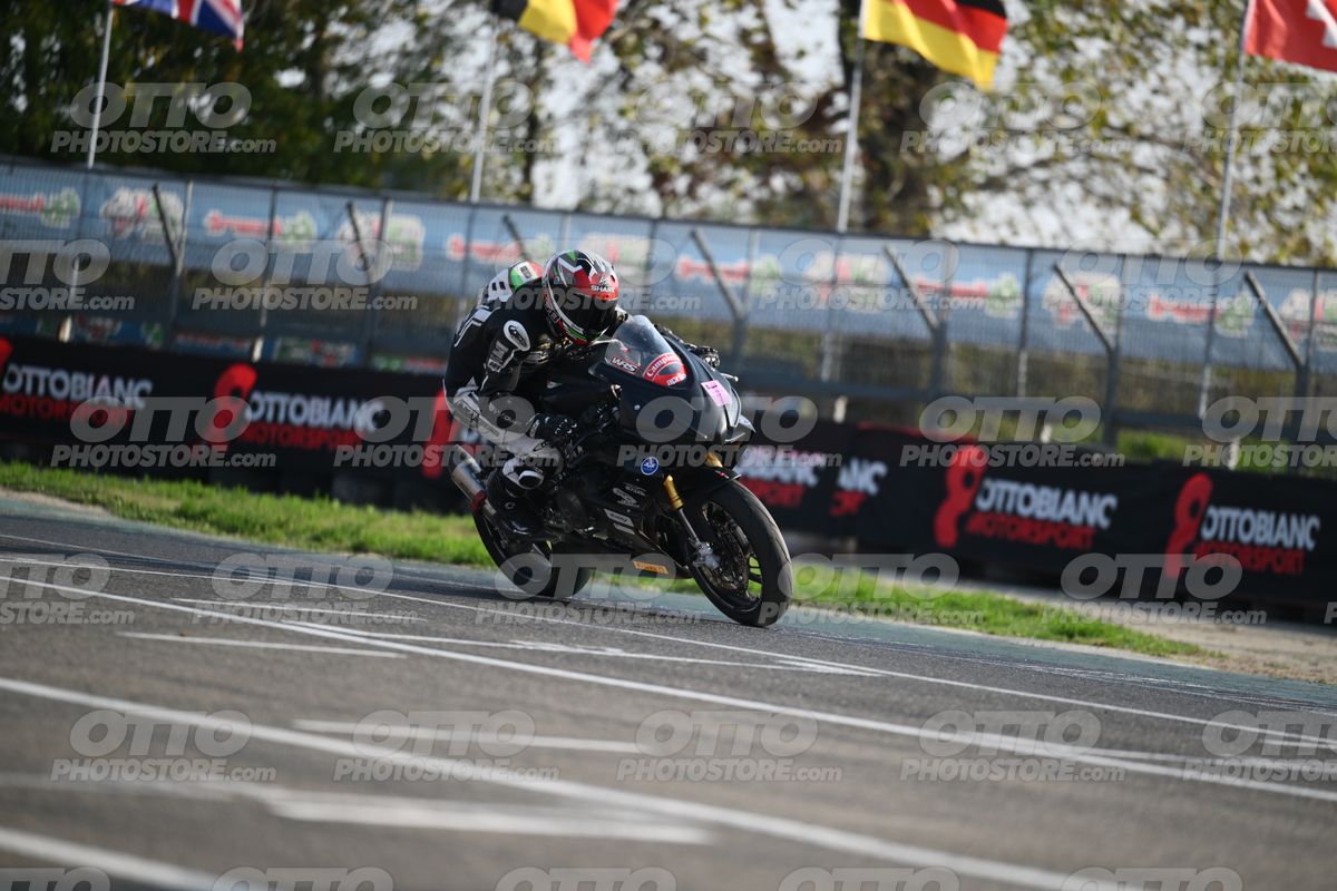 SUPERMOTO 68 · DSH_3570